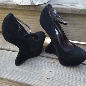 Steve Madden Suede  Shoes